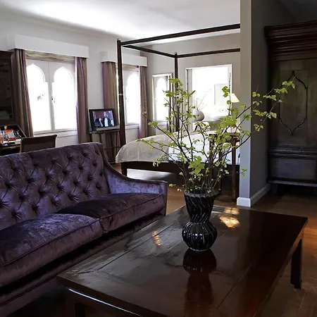 Nimb Hotel 5*