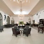 尼布酒店